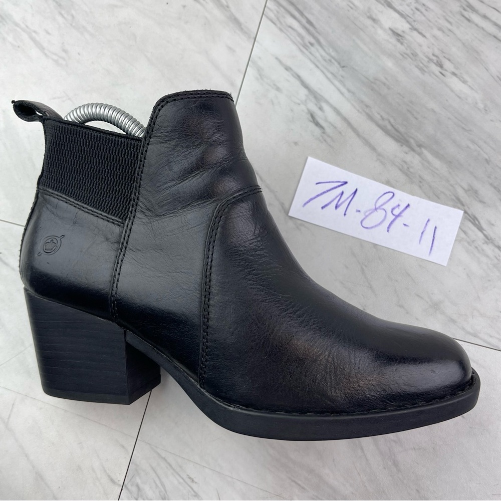 Born Chelsea Boots Women’s  7 Blck Leather F08903 CKG16 2.5” Heel Chelsea Bootie